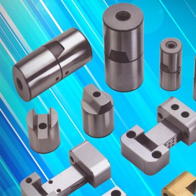 Piezas del molde de la precisión de SUJ2 HRC62 que localizan la forma cónica Pin Set, dispositivo de seguridad afilado redondo